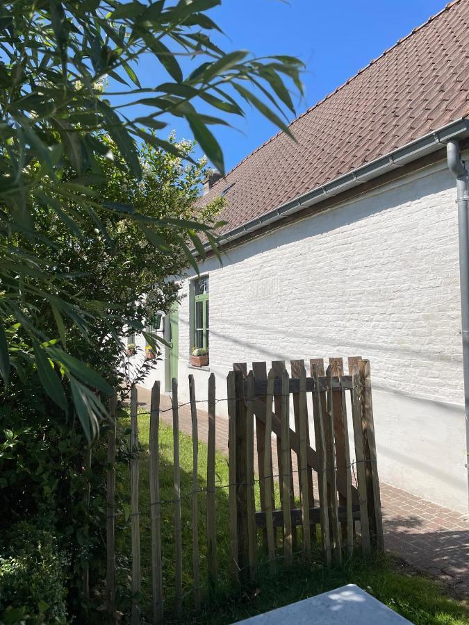 Oedelem De Wabisabiboerderij Bed & Breakfast エクステリア 写真